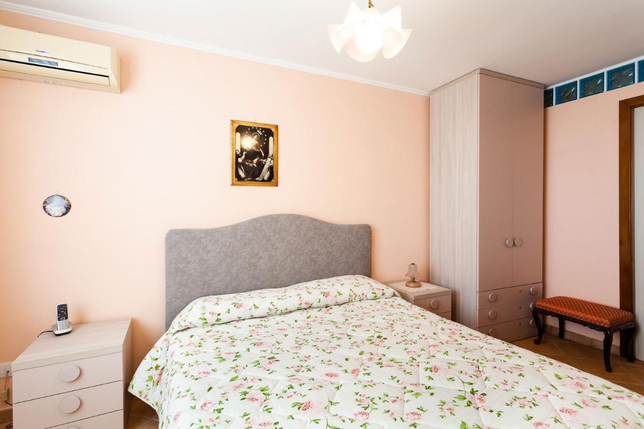 Вилла Casa Nicolo Масса-Лубренсе Экстерьер фото